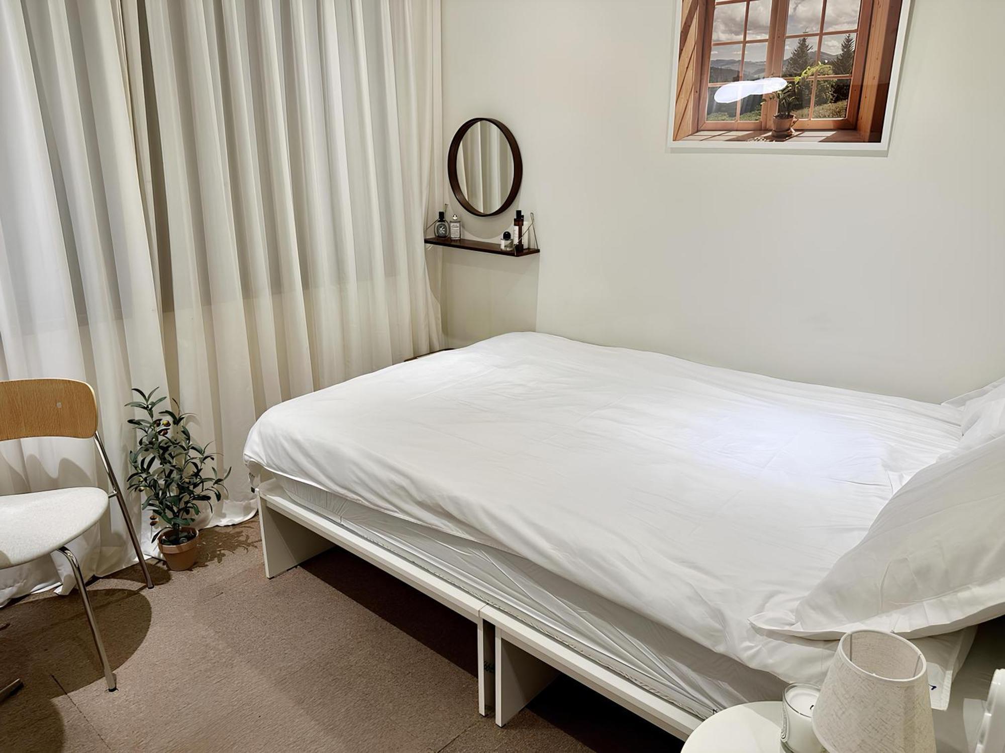 Ssh Ikseon Peter Cat Hostel Сеул Екстериор снимка